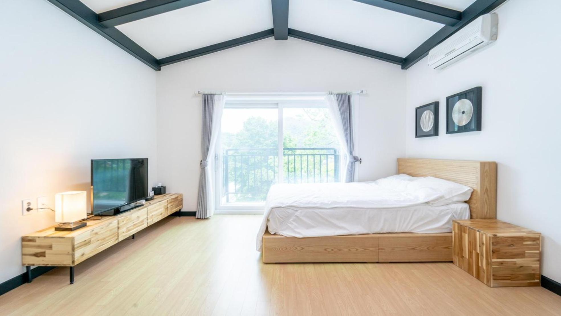 Hongcheon D-Day Pension&Camping Экстерьер фото